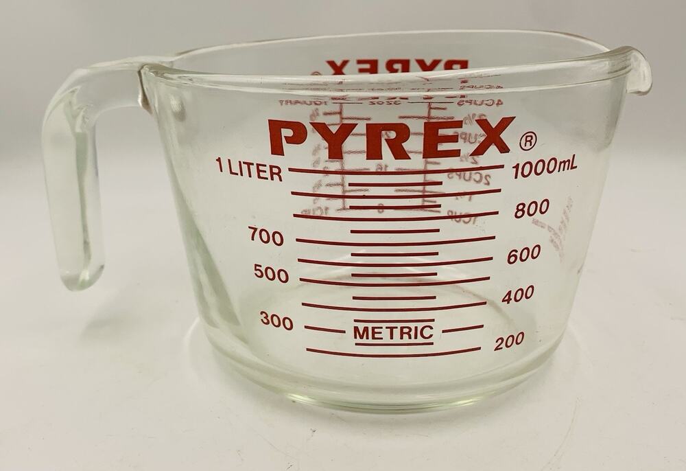 Pre-1998 VTG PYREX #532 Glass Measuring 4-Cup 1-Qt 32 Oz. w/Red Letters & Handle